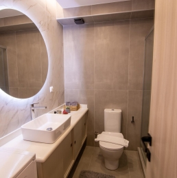 Relax_House_by_the_bathroom_2